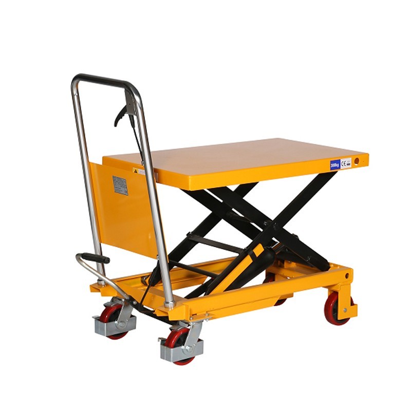 Vista delantera de la mesa elevadora 500kg plataforma medio-alta