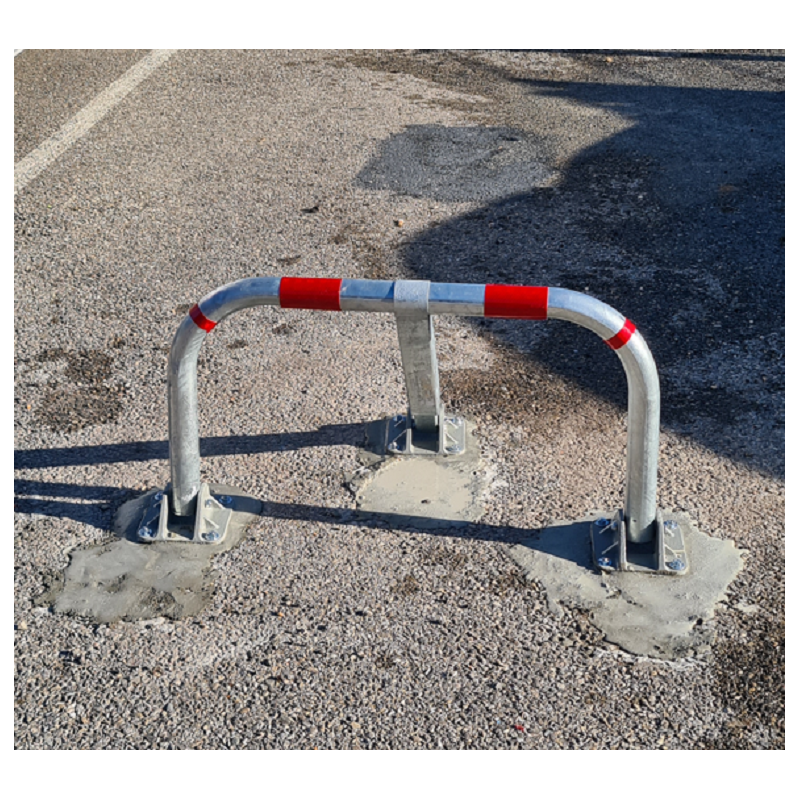 Vista frontal del arco abatible de parking