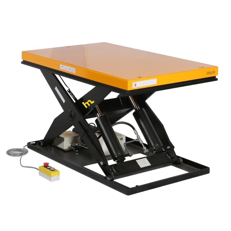 Vista de medio perfil de la mesa elevadora eléctrica plataforma alta