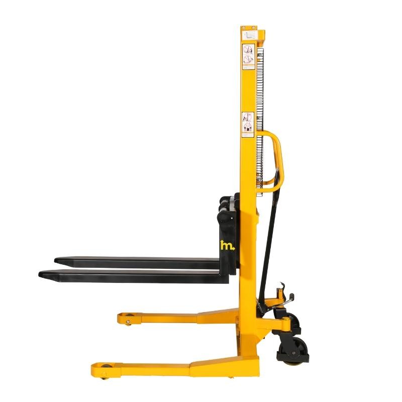 Vista de perfil horquillas regulables medio-altas del apilador 1500kg 1600mm