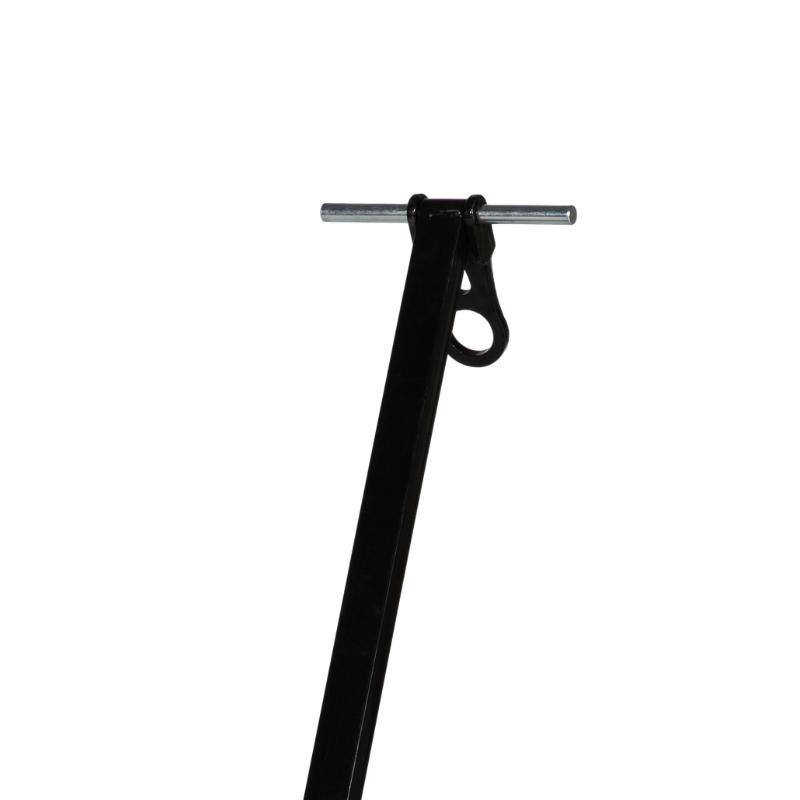 Zoom en el timón de desplazamiento de la tanqueta girotaria 6 toneladas