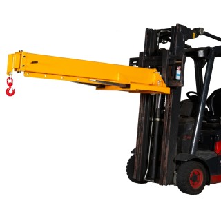 Vista general de la 
Pluma para carretilla elevadora fija 3T con una carretilla elevadora