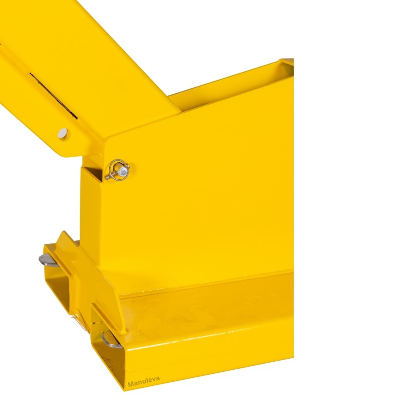 Zoom sobre la base de la Pluma para carretilla elevadora articulada 2.5 T