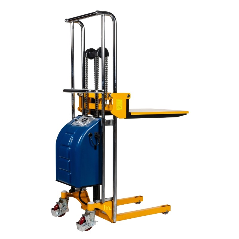 Vista delantera de 3/4 del apilador semi eléctrico 1500mm 400kg con plataforma medio-alta
