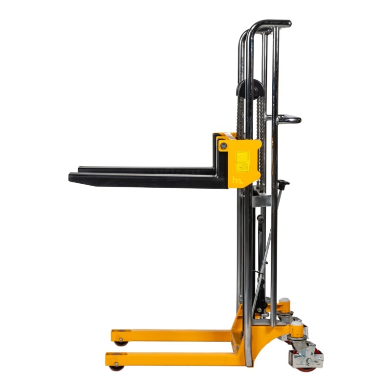Vista de perfil del apilador manual 400kg 1300mm con horquillas medio-altas