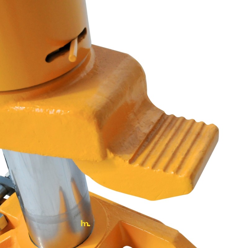 Zoom al sistema de descenso del Gato hidráulico 25 Toneladas