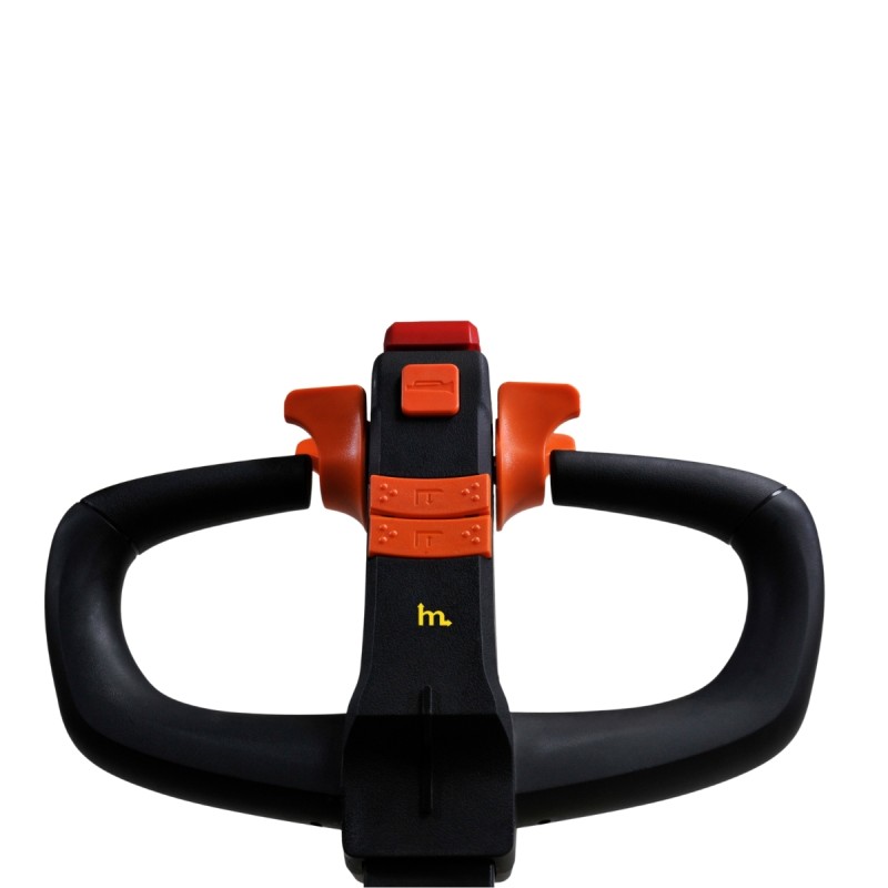 Zoom al timón por delante de la Transpaleta elevadora totalmente eléctrica monocilíndrica con las teclas de elevación y descenso