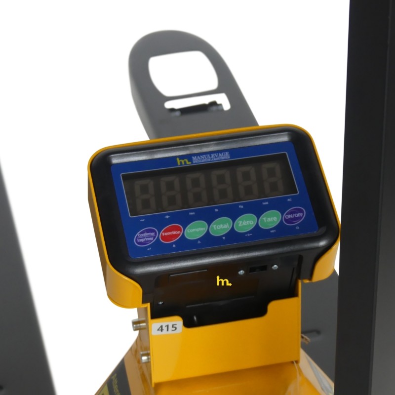 Vista de la transpaleta manual pesadora con batería 2000 kg Precisión 0,1%