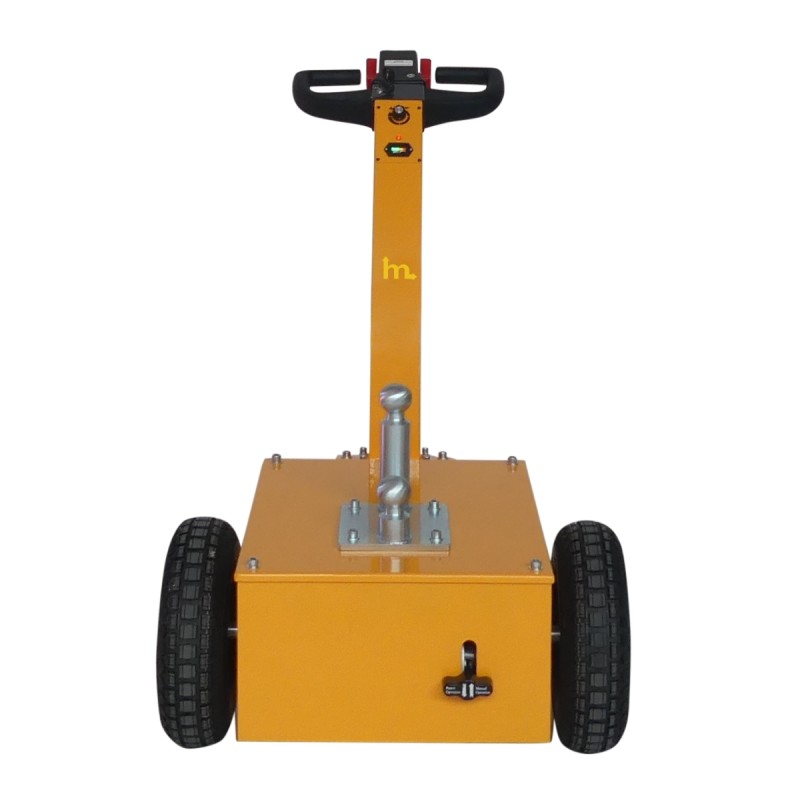 Vista frontal del remolcador eléctrico 1500 kg