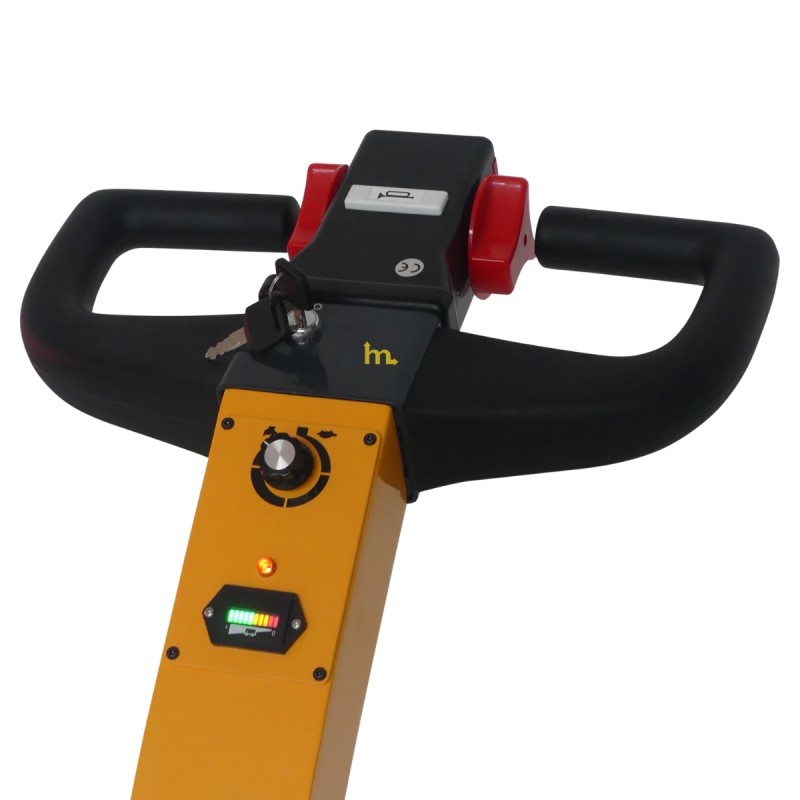 Vista del timon del remolcador eléctrico 1500 kg