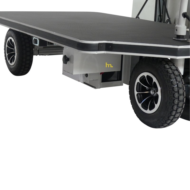 Vista de las ruedas del carro eléctrico con plataforma - 800 kg