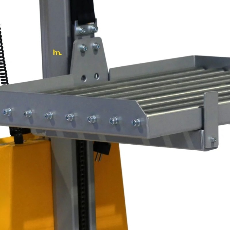 Vista de la bandeja con rodillos para apilador puesto de trabajo